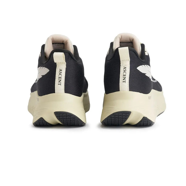 A Foam That Works for You: Ample Heel Cushioning